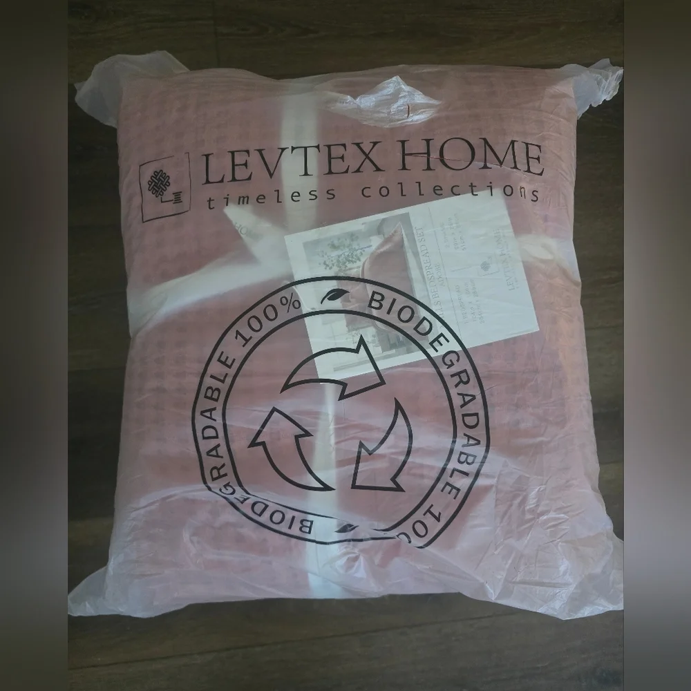 Levtex Home Mills Waffle Queen Bedspread Set (104x106in) with 2 Pillow Shams